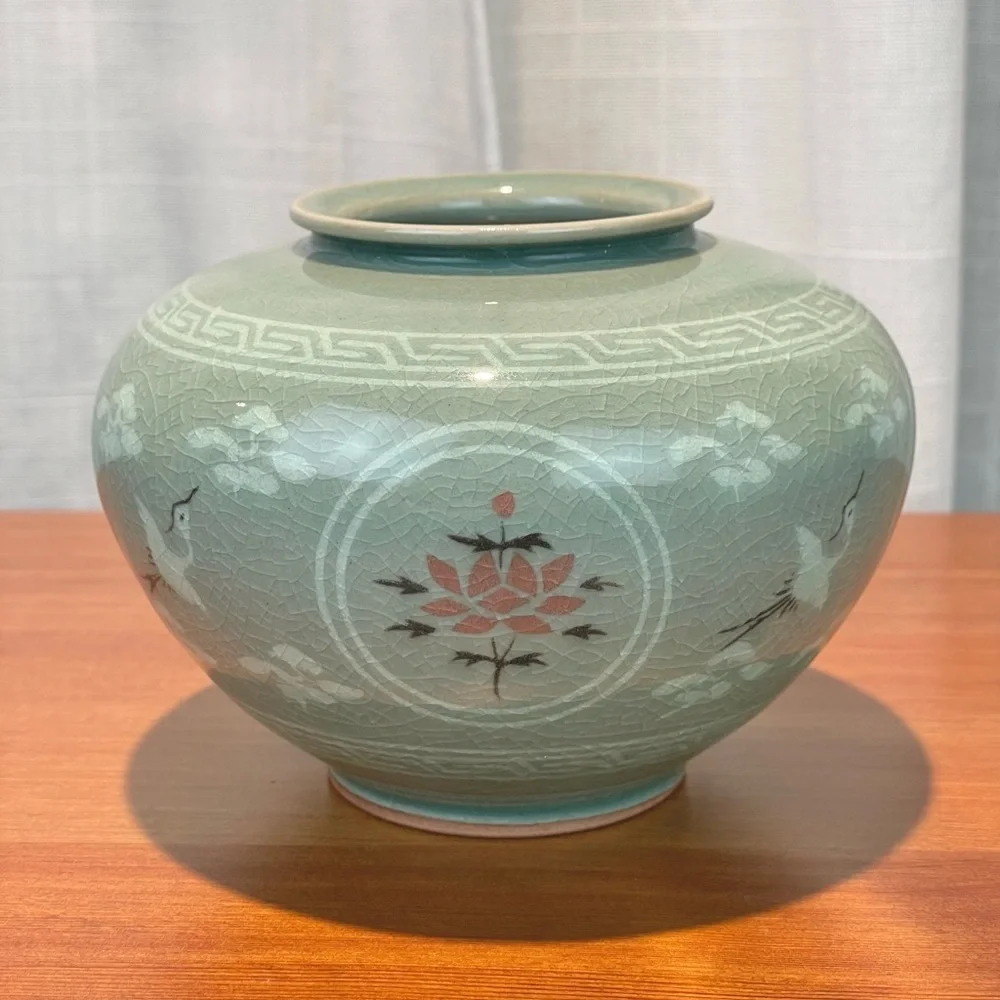 Korean Celadon Vase 4